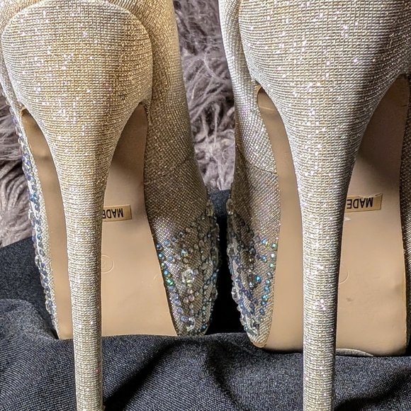 De Blossom Collection Cream and Blue Heels - Picture 3 of 8